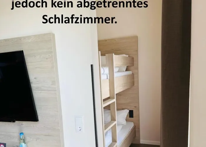 Dimas - Rust ホテル